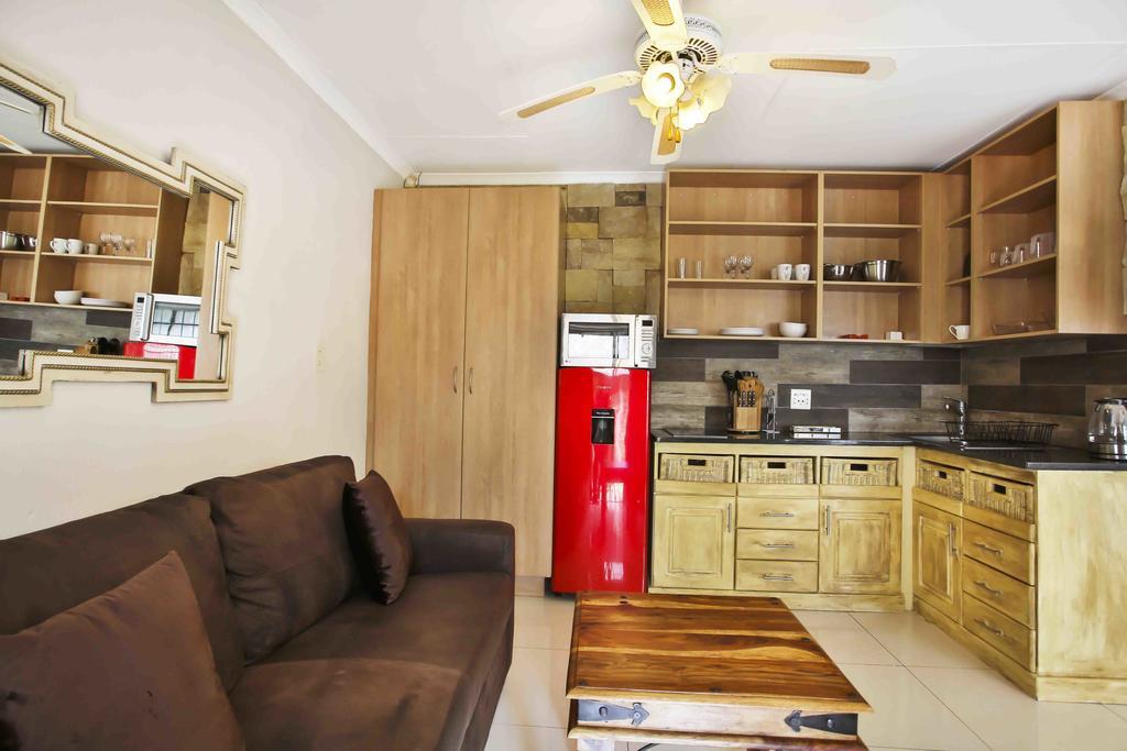 Accommodation At Vans No Loadshedding Центурион Экстерьер фото