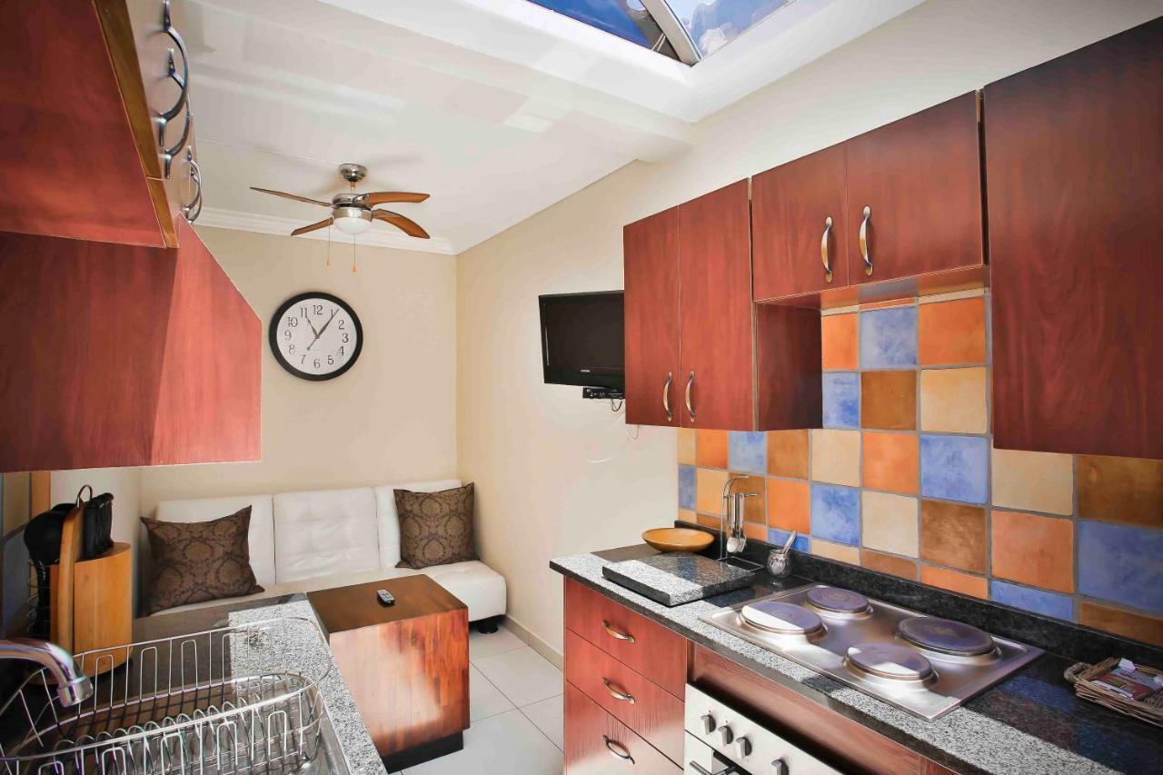 Accommodation At Vans No Loadshedding Центурион Экстерьер фото